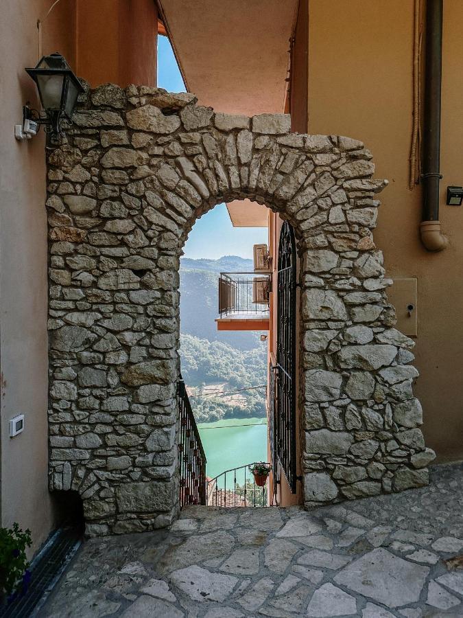 Lago Del Turano - La Taverna Con Cucina Open Space E Free Wi-Fi Ascrea Exterior foto